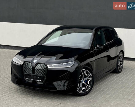 Черный БМВ iX, объемом двигателя 0 л и пробегом 27 тыс. км за 50000 $, фото 3 на Automoto.ua