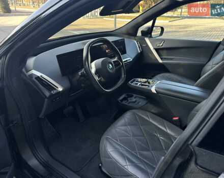 Черный БМВ iX, объемом двигателя 0 л и пробегом 113 тыс. км за 47500 $, фото 21 на Automoto.ua