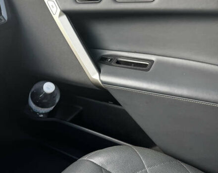 Черный БМВ iX, объемом двигателя 0 л и пробегом 71 тыс. км за 48240 $, фото 44 на Automoto.ua