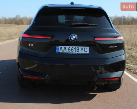 Черный БМВ iX, объемом двигателя 0 л и пробегом 85 тыс. км за 57700 $, фото 10 на Automoto.ua