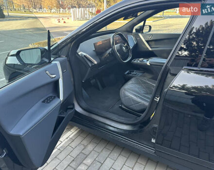 Черный БМВ iX, объемом двигателя 0 л и пробегом 113 тыс. км за 47500 $, фото 19 на Automoto.ua