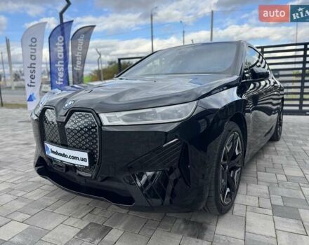Черный БМВ iX, объемом двигателя 0 л и пробегом 45 тыс. км за 68700 $, фото 7 на Automoto.ua