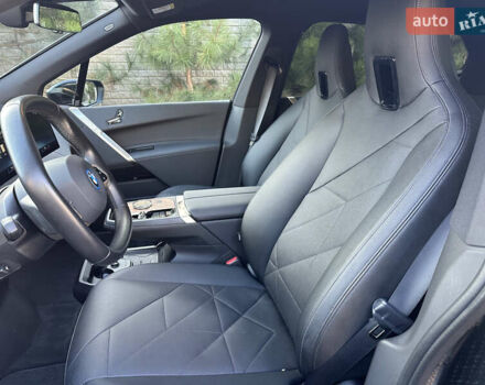 Черный БМВ iX, объемом двигателя 0 л и пробегом 27 тыс. км за 69700 $, фото 20 на Automoto.ua