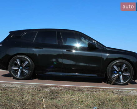Черный БМВ iX, объемом двигателя 0 л и пробегом 83 тыс. км за 57700 $, фото 4 на Automoto.ua
