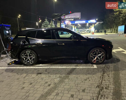 Черный БМВ iX, объемом двигателя 0 л и пробегом 165 тыс. км за 39000 $, фото 5 на Automoto.ua