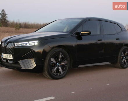 Черный БМВ iX, объемом двигателя 0 л и пробегом 85 тыс. км за 57700 $, фото 4 на Automoto.ua