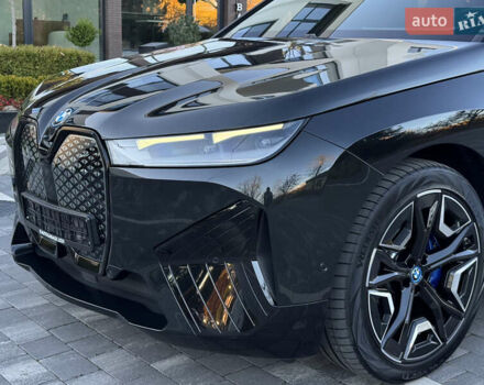 Черный БМВ iX, объемом двигателя 0 л и пробегом 125 тыс. км за 42800 $, фото 10 на Automoto.ua
