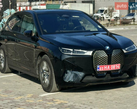 Черный БМВ iX, объемом двигателя 0 л и пробегом 113 тыс. км за 47500 $, фото 12 на Automoto.ua