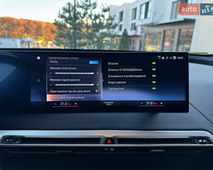 Черный БМВ iX, объемом двигателя 0 л и пробегом 125 тыс. км за 42800 $, фото 35 на Automoto.ua