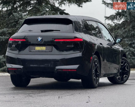 Черный БМВ iX, объемом двигателя 0 л и пробегом 18 тыс. км за 45900 $, фото 22 на Automoto.ua