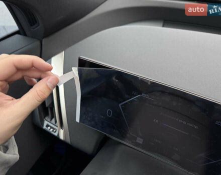 Черный БМВ iX, объемом двигателя 0 л и пробегом 18 тыс. км за 45900 $, фото 40 на Automoto.ua