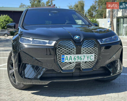Черный БМВ iX, объемом двигателя 0 л и пробегом 14 тыс. км за 51999 $, фото 1 на Automoto.ua