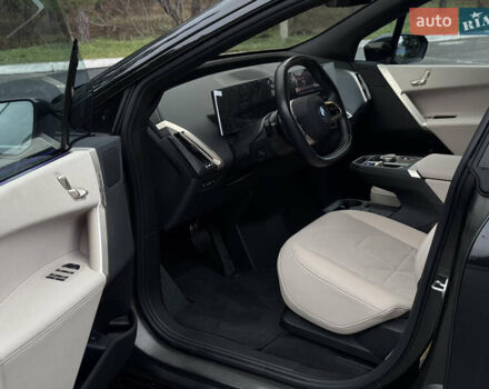 Черный БМВ iX, объемом двигателя 0 л и пробегом 18 тыс. км за 45900 $, фото 34 на Automoto.ua