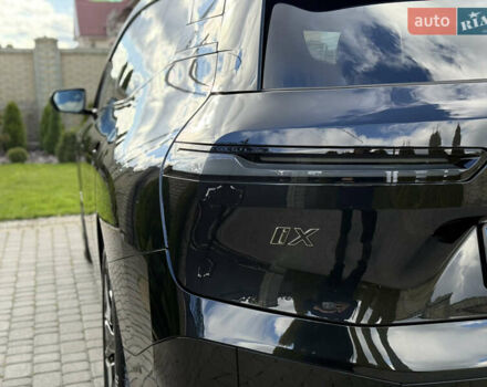 Черный БМВ iX, объемом двигателя 0 л и пробегом 57 тыс. км за 72000 $, фото 35 на Automoto.ua