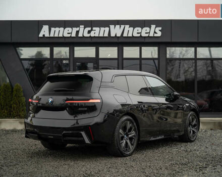 Черный БМВ iX, объемом двигателя 0 л и пробегом 40 тыс. км за 59900 $, фото 4 на Automoto.ua