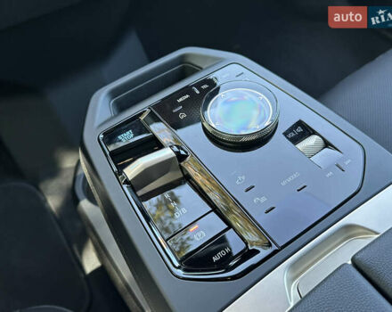 Черный БМВ iX, объемом двигателя 0 л и пробегом 14 тыс. км за 51999 $, фото 34 на Automoto.ua