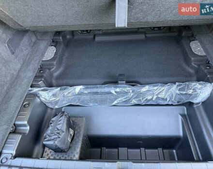 Черный БМВ iX, объемом двигателя 0 л и пробегом 57 тыс. км за 72000 $, фото 97 на Automoto.ua