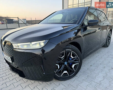Черный БМВ iX, объемом двигателя 0 л и пробегом 56 тыс. км за 45555 $, фото 7 на Automoto.ua