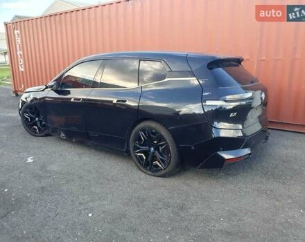 Черный БМВ iX, объемом двигателя 0 л и пробегом 30 тыс. км за 25999 $, фото 4 на Automoto.ua