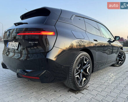 Черный БМВ iX, объемом двигателя 0 л и пробегом 56 тыс. км за 45555 $, фото 17 на Automoto.ua