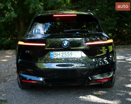 Черный БМВ iX, объемом двигателя 0 л и пробегом 48 тыс. км за 48000 $, фото 16 на Automoto.ua