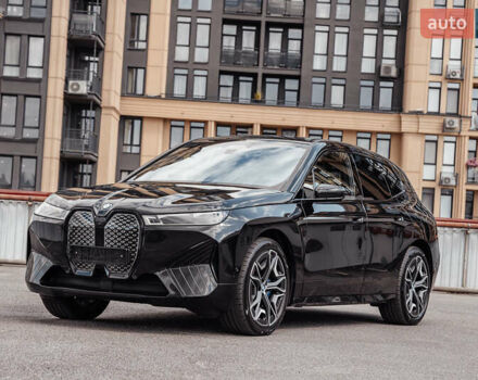 Черный БМВ iX, объемом двигателя 0 л и пробегом 67 тыс. км за 67000 $, фото 1 на Automoto.ua