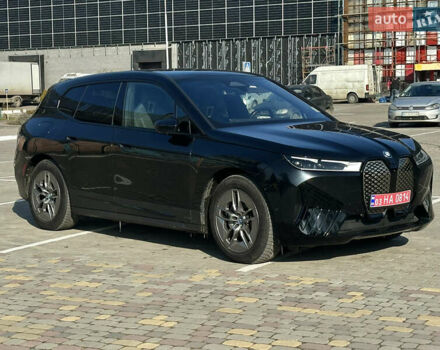 Черный БМВ iX, объемом двигателя 0 л и пробегом 113 тыс. км за 47500 $, фото 11 на Automoto.ua