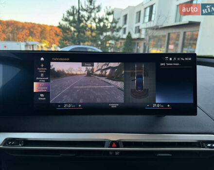Черный БМВ iX, объемом двигателя 0 л и пробегом 125 тыс. км за 42800 $, фото 45 на Automoto.ua