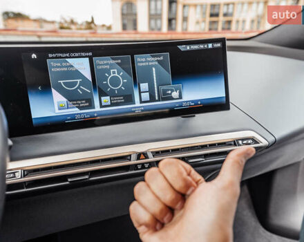 Черный БМВ iX, объемом двигателя 0 л и пробегом 67 тыс. км за 67000 $, фото 71 на Automoto.ua