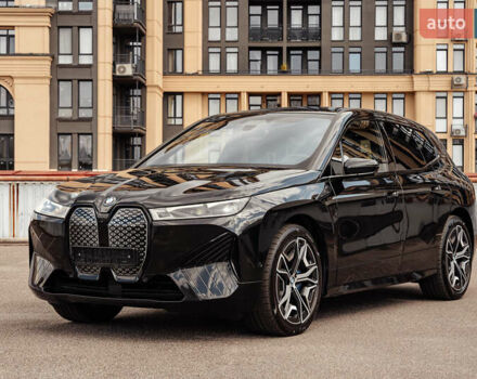 Черный БМВ iX, объемом двигателя 0 л и пробегом 67 тыс. км за 67000 $, фото 22 на Automoto.ua