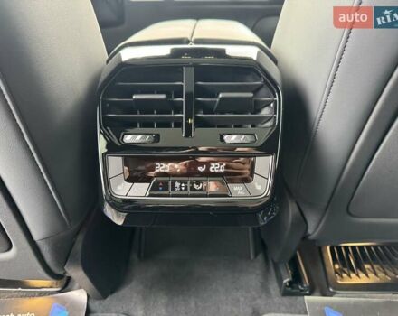 Черный БМВ iX, объемом двигателя 0 л и пробегом 45 тыс. км за 68700 $, фото 33 на Automoto.ua