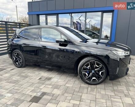 Черный БМВ iX, объемом двигателя 0 л и пробегом 45 тыс. км за 68700 $, фото 6 на Automoto.ua