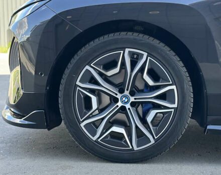 Черный БМВ iX, объемом двигателя 0 л и пробегом 54 тыс. км за 55000 $, фото 16 на Automoto.ua