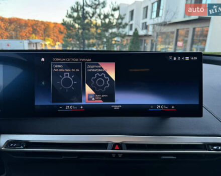 Черный БМВ iX, объемом двигателя 0 л и пробегом 125 тыс. км за 42800 $, фото 38 на Automoto.ua