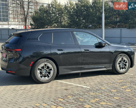 Черный БМВ iX, объемом двигателя 0 л и пробегом 113 тыс. км за 47500 $, фото 9 на Automoto.ua