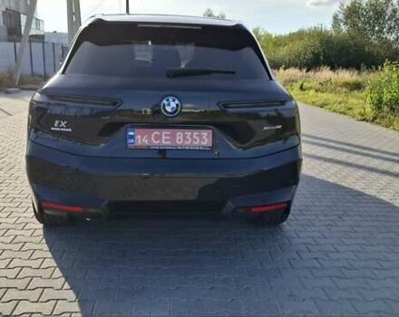 Черный БМВ iX, объемом двигателя 0 л и пробегом 48 тыс. км за 52000 $, фото 9 на Automoto.ua