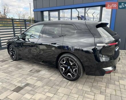 Черный БМВ iX, объемом двигателя 0 л и пробегом 45 тыс. км за 68700 $, фото 9 на Automoto.ua