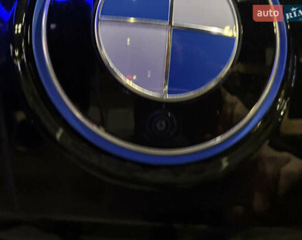 Черный БМВ iX, объемом двигателя 0 л и пробегом 165 тыс. км за 39000 $, фото 25 на Automoto.ua