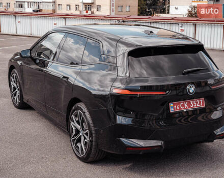 Черный БМВ iX, объемом двигателя 0 л и пробегом 67 тыс. км за 67000 $, фото 17 на Automoto.ua