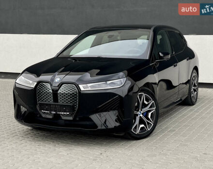 Черный БМВ iX, объемом двигателя 0 л и пробегом 27 тыс. км за 50000 $, фото 2 на Automoto.ua