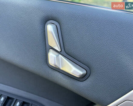 Черный БМВ iX, объемом двигателя 0 л и пробегом 14 тыс. км за 51999 $, фото 42 на Automoto.ua