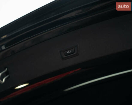 Черный БМВ iX, объемом двигателя 0 л и пробегом 40 тыс. км за 59900 $, фото 21 на Automoto.ua