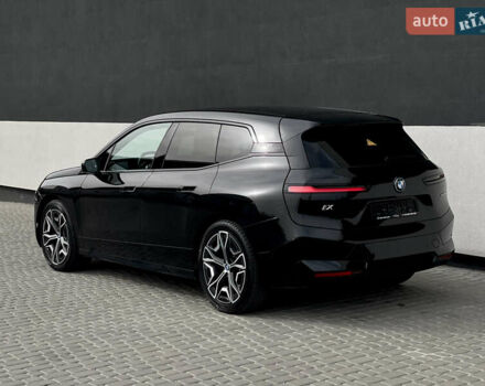 Черный БМВ iX, объемом двигателя 0 л и пробегом 27 тыс. км за 50000 $, фото 39 на Automoto.ua