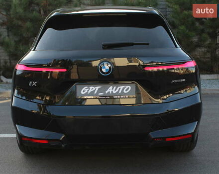 Черный БМВ iX, объемом двигателя 0 л и пробегом 27 тыс. км за 69700 $, фото 11 на Automoto.ua