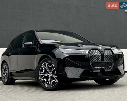 Черный БМВ iX, объемом двигателя 0 л и пробегом 27 тыс. км за 50000 $, фото 13 на Automoto.ua