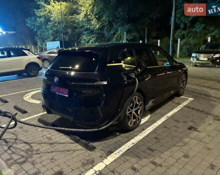 Черный БМВ iX, объемом двигателя 0 л и пробегом 165 тыс. км за 39000 $, фото 6 на Automoto.ua