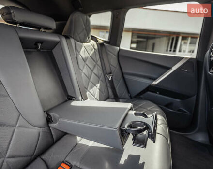 Черный БМВ iX, объемом двигателя 0 л и пробегом 67 тыс. км за 67000 $, фото 43 на Automoto.ua