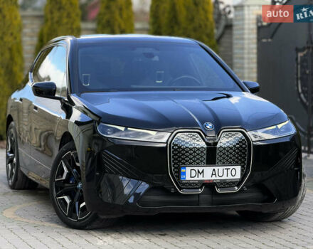 Черный БМВ iX, объемом двигателя 0 л и пробегом 57 тыс. км за 72000 $, фото 7 на Automoto.ua