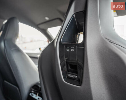 Черный БМВ iX, объемом двигателя 0 л и пробегом 67 тыс. км за 67000 $, фото 42 на Automoto.ua