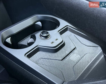 Черный БМВ iX, объемом двигателя 0 л и пробегом 57 тыс. км за 72000 $, фото 69 на Automoto.ua